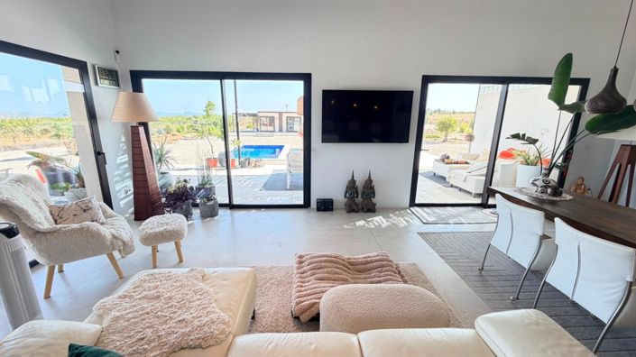 Image No.36-5 Bed Villa for sale