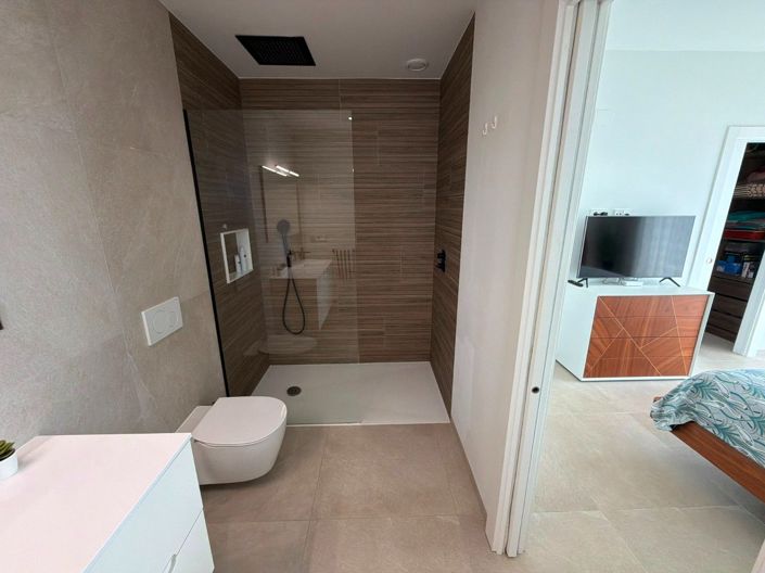 Image No.44-4 Bed Villa for sale