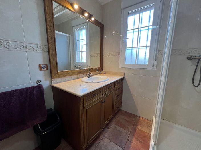 Image No.26-6 Bed Villa for sale