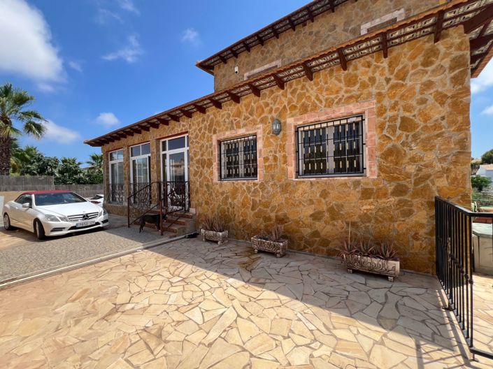 Image No.4-Villa de 6 chambres à vendre à San Fulgencio