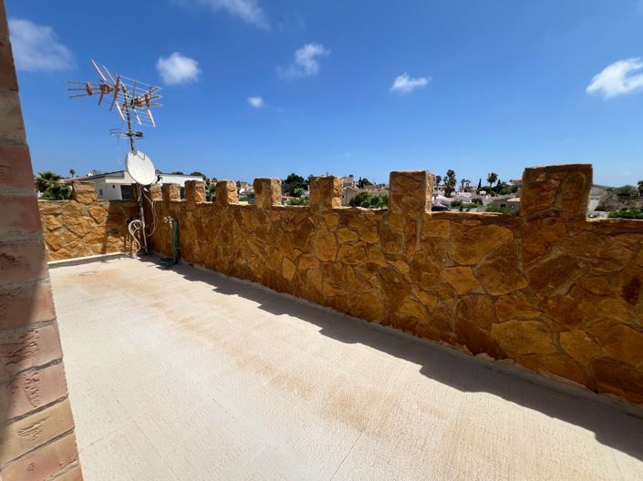 Image No.41-6 Bed Villa for sale