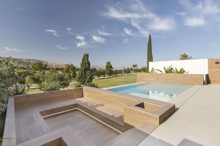 Image No.6-3 Bed Villa for sale