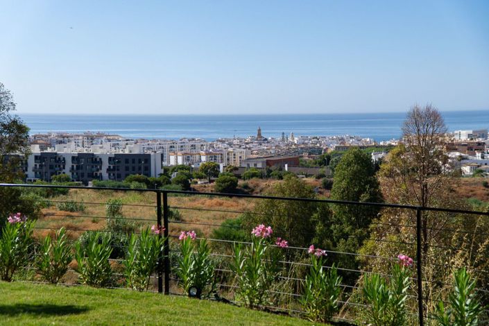 Image No.36-4 Bed Apartment for sale