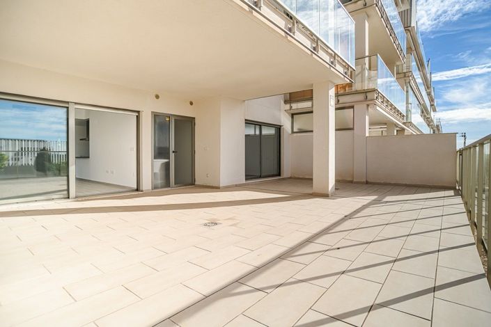 Image No.21-3 Bed Apartment for sale