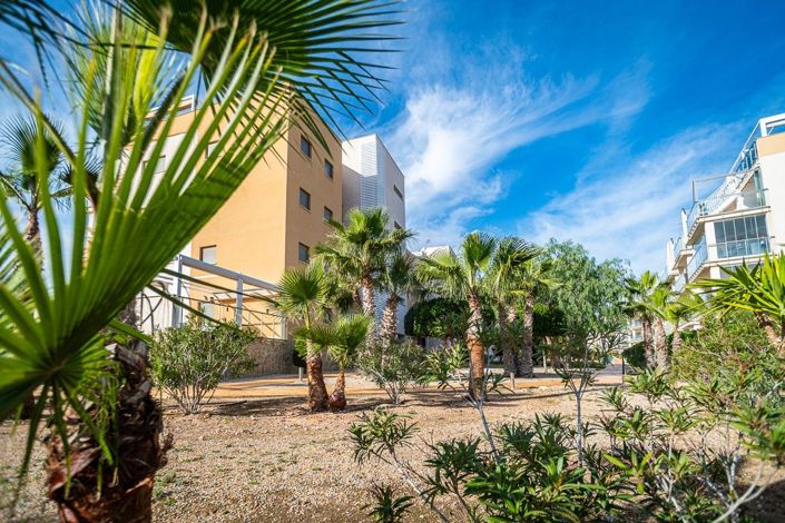 Image No.28-3 Bed Apartment for sale