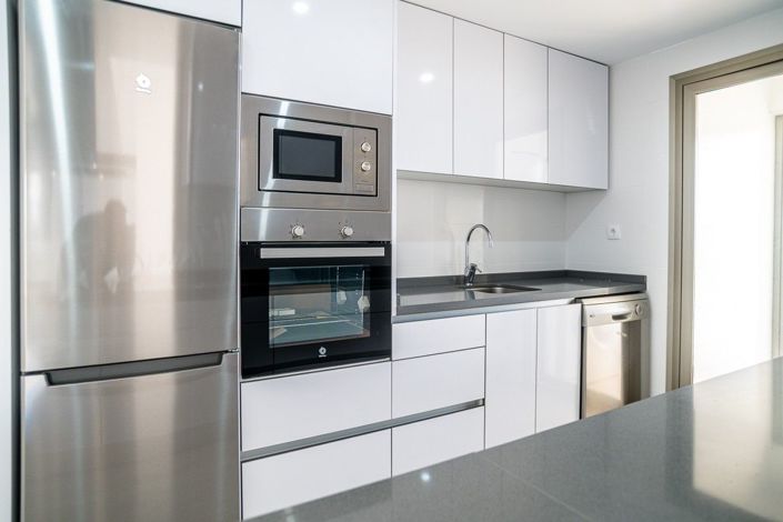 Image No.9-3 Bed Apartment for sale