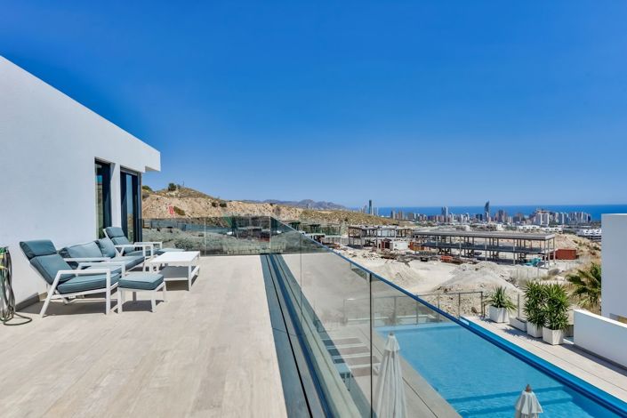 Image No.45-5 Bed Villa for sale