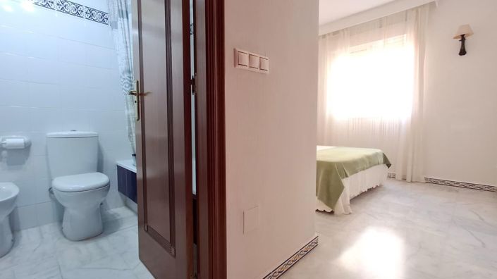 Image No.16-2 Bed Apartment for sale