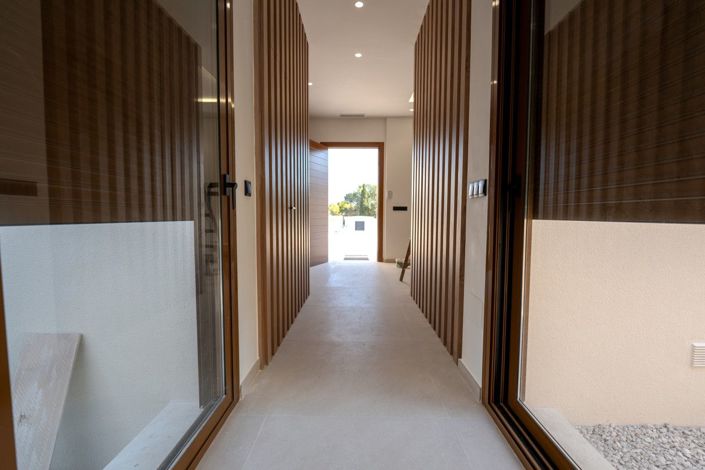 Image No.17-4 Bed Villa for sale