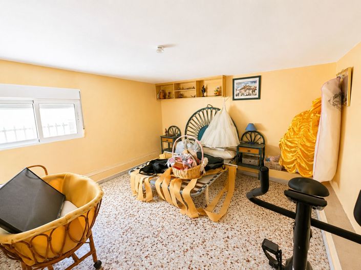 Image No.12-5 Bed Villa for sale