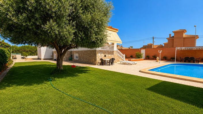 Image No.25-5 Bed Villa for sale