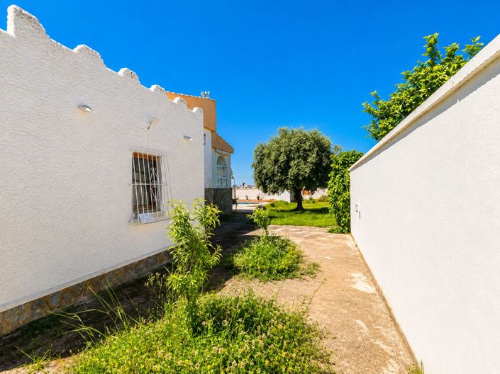 Image No.33-5 Bed Villa for sale