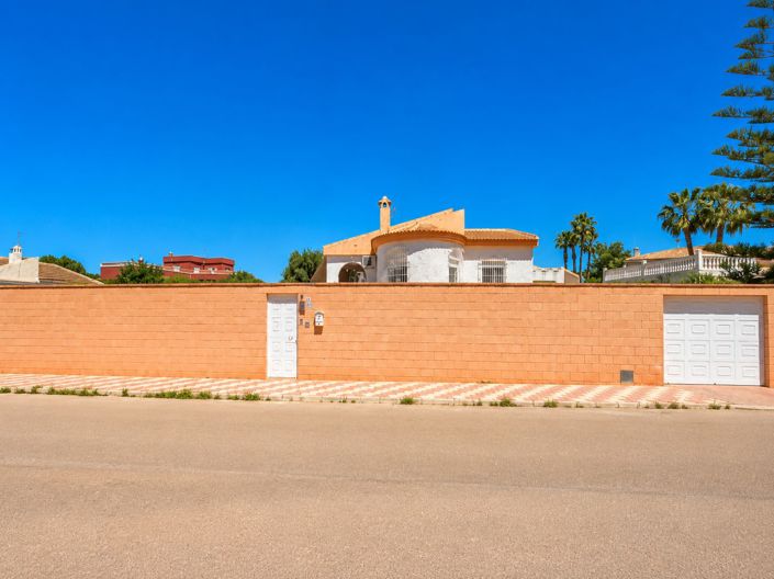 Image No.34-5 Bed Villa for sale