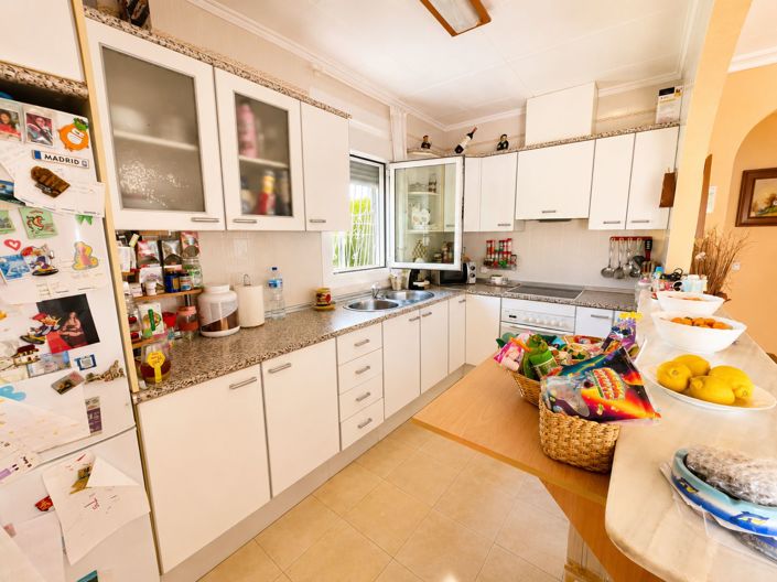 Image No.6-5 Bed Villa for sale