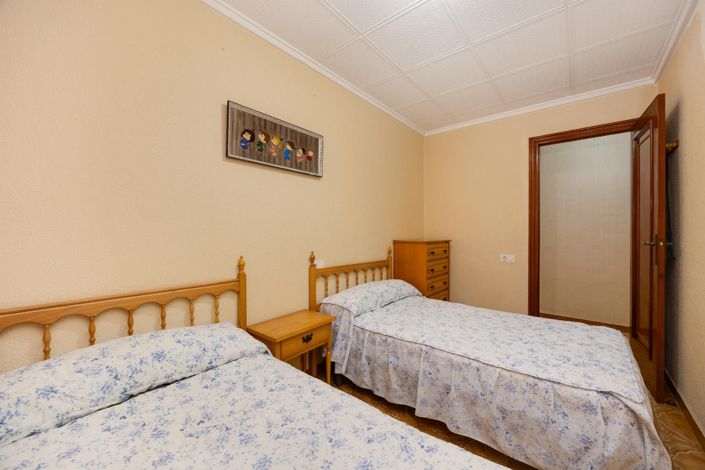 Image No.21-3 Bed Apartment for sale