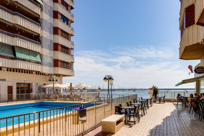 Image No.24-3 Bed Apartment for sale