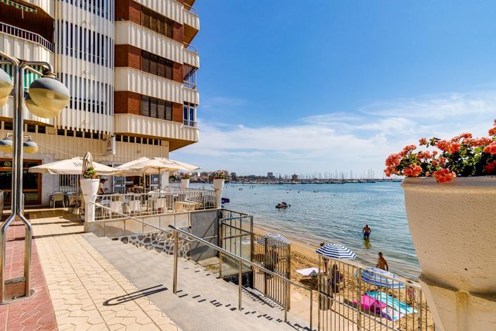 Image No.28-3 Bed Apartment for sale