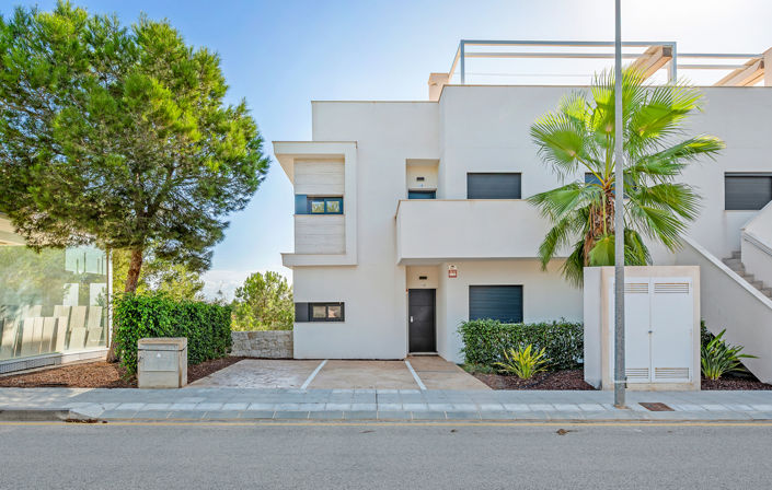 Image No.23-3 Bed Apartment for sale
