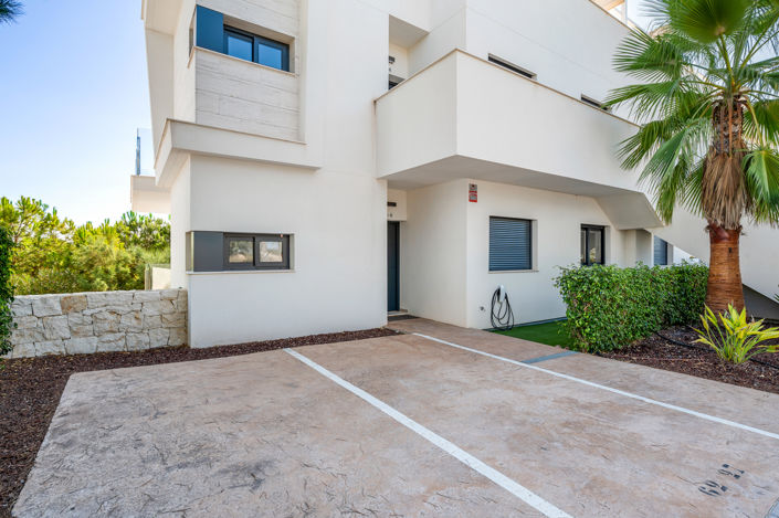 Image No.24-3 Bed Apartment for sale