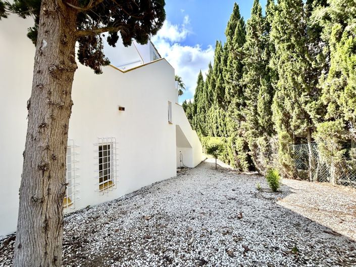 Image No.41-3 Bed Villa for sale