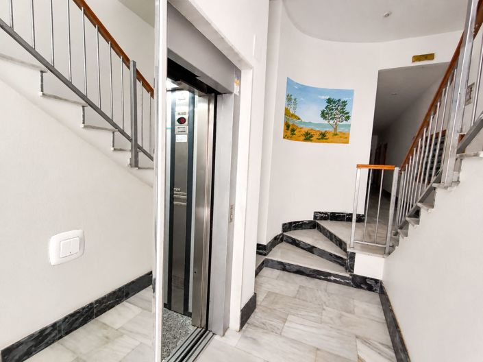 Image No.20-2 Bed Apartment for sale
