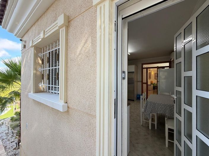 Image No.21-6 Bed Villa for sale