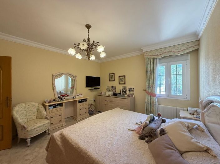 Image No.24-6 Bed Villa for sale