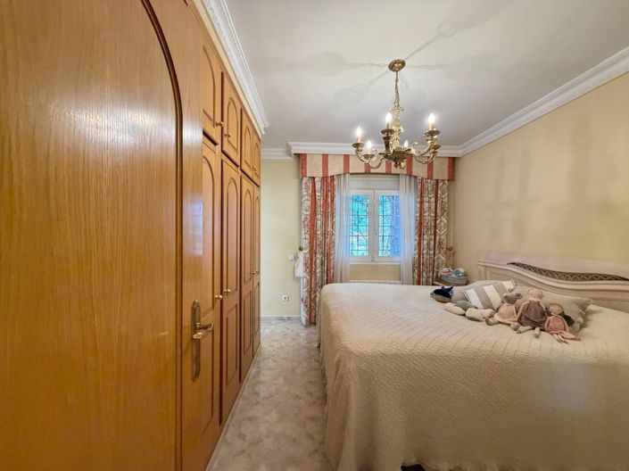 Image No.26-6 Bed Villa for sale