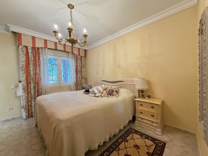 Image No.27-6 Bed Villa for sale
