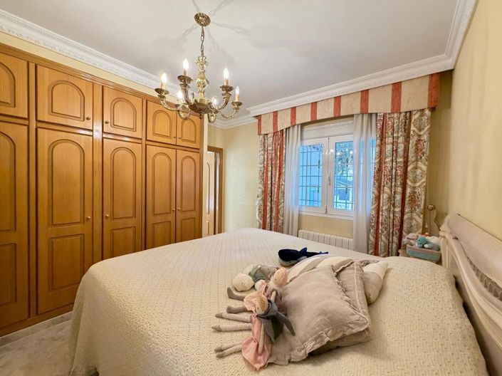 Image No.28-6 Bed Villa for sale