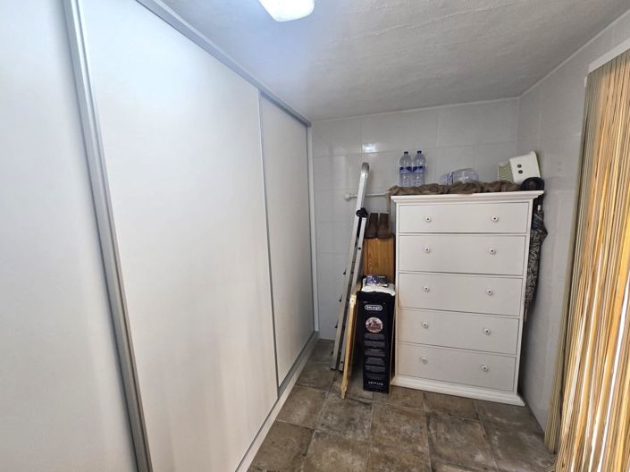 Image No.13-3 Bed House for sale