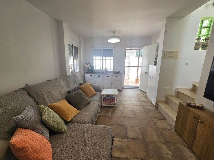 Image No.26-3 Bed House for sale