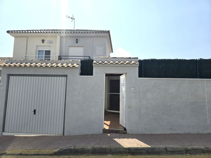 Image No.44-3 Bed House for sale