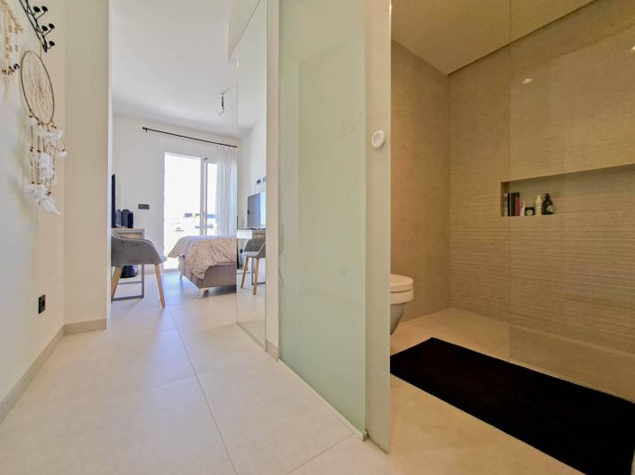 Image No.11-2 Bed Apartment for sale