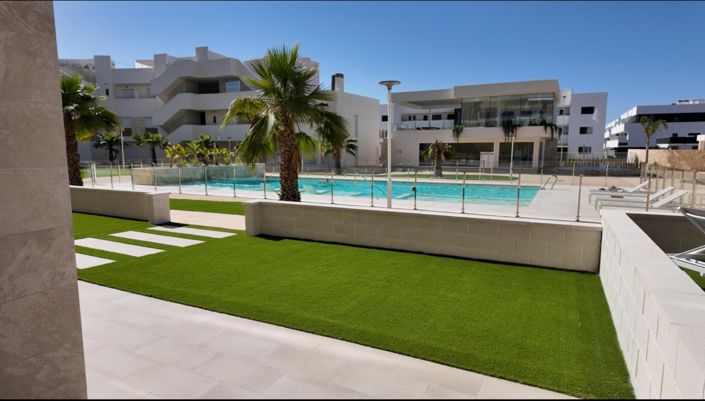 Image No.24-2 Bed Apartment for sale