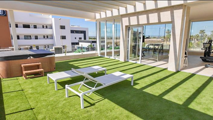 Image No.32-2 Bed Apartment for sale