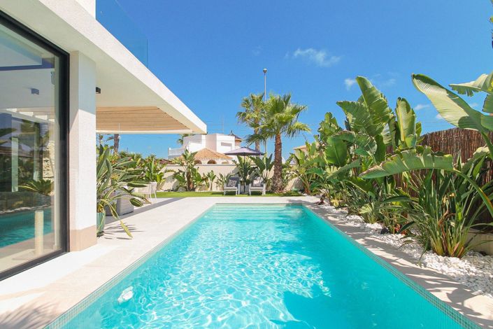 Image No.20-3 Bed Villa for sale