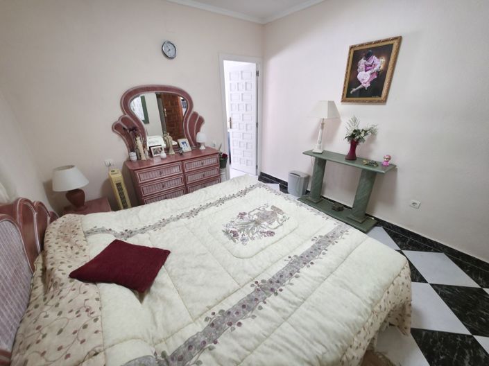 Image No.15-3 Bed Villa for sale