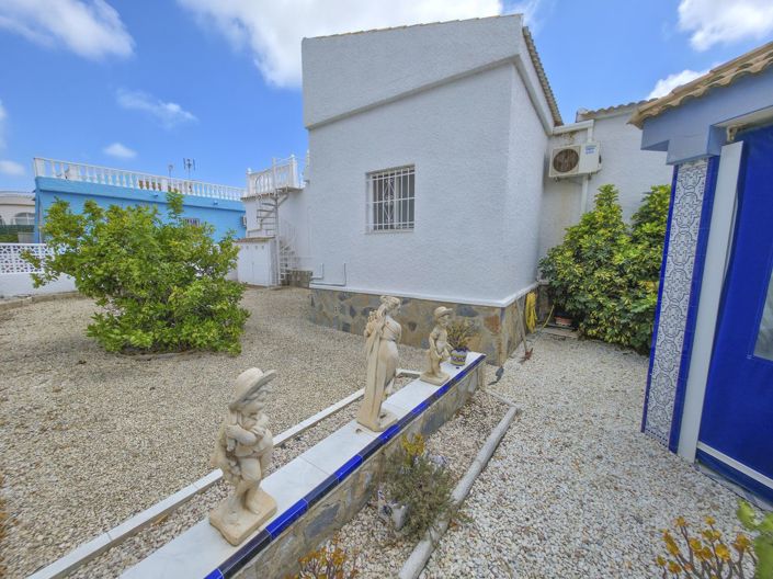 Image No.37-3 Bed Villa for sale