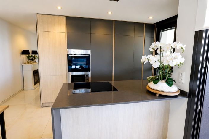 Image No.8-3 Bed Apartment for sale
