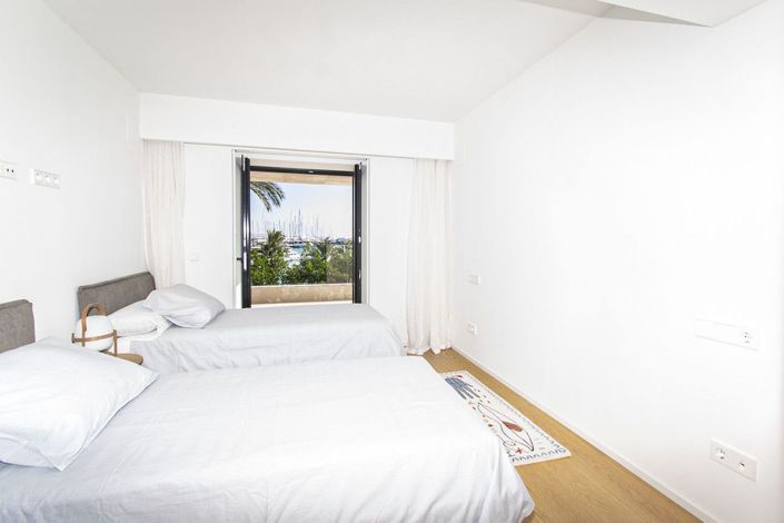 Image No.26-2 Bed Apartment for sale