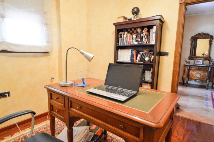 Image No.20-5 Bed Villa for sale