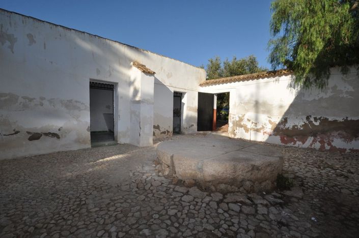 Image No.19-6 Bed Villa for sale