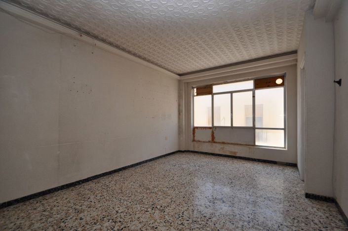 Image No.10-5 Bed Apartment for sale