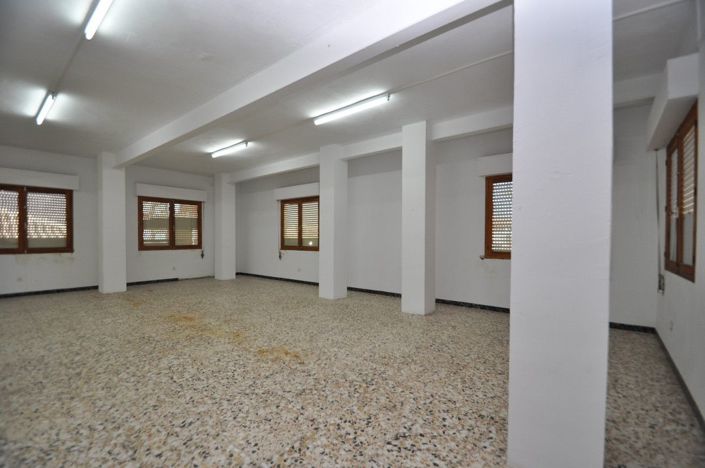 Image No.18-5 Bed Apartment for sale