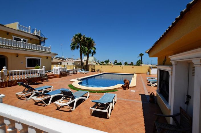 Image No.10-6 Bed Villa for sale
