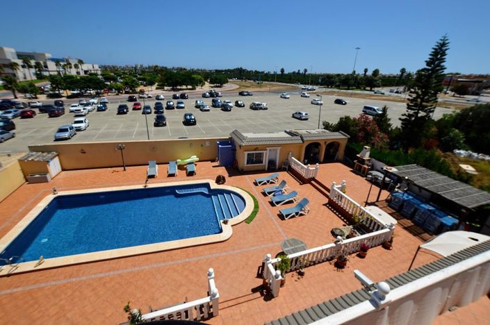 Image No.18-6 Bed Villa for sale