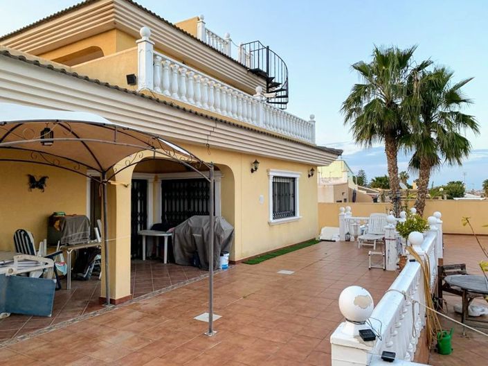 Image No.23-6 Bed Villa for sale