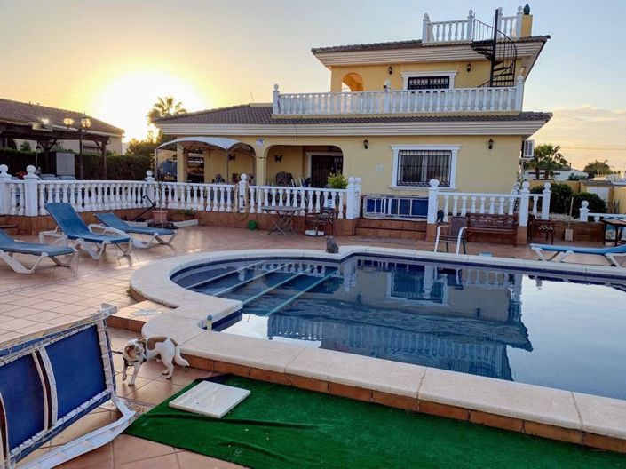 Image No.25-6 Bed Villa for sale