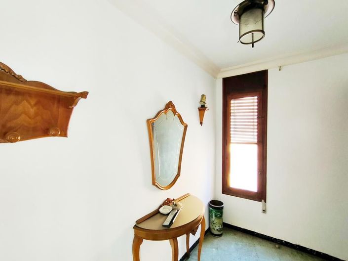 Image No.18-6 Bed Villa for sale